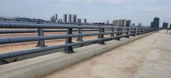 合肥防撞護欄工程案例