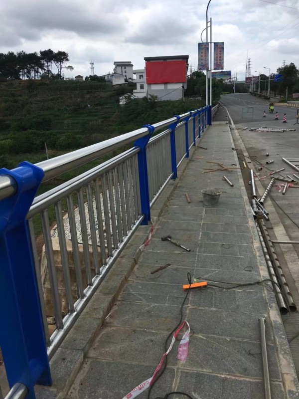 不銹鋼橋梁欄桿